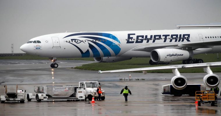 اپل در لیست عوامل سقوط هواپیمای مصری باقی ماند