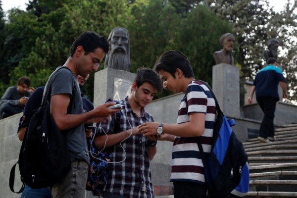 آمار قابل توجه حضور بی هدف کاربران ایرانی در شبکه های اجتماعی