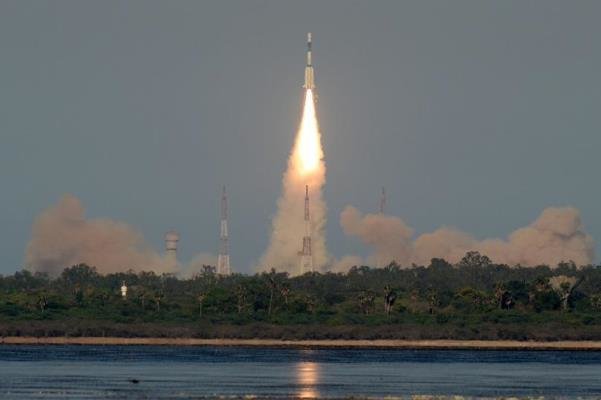 هند ماهواره اینترنتی به فضا فرستاد