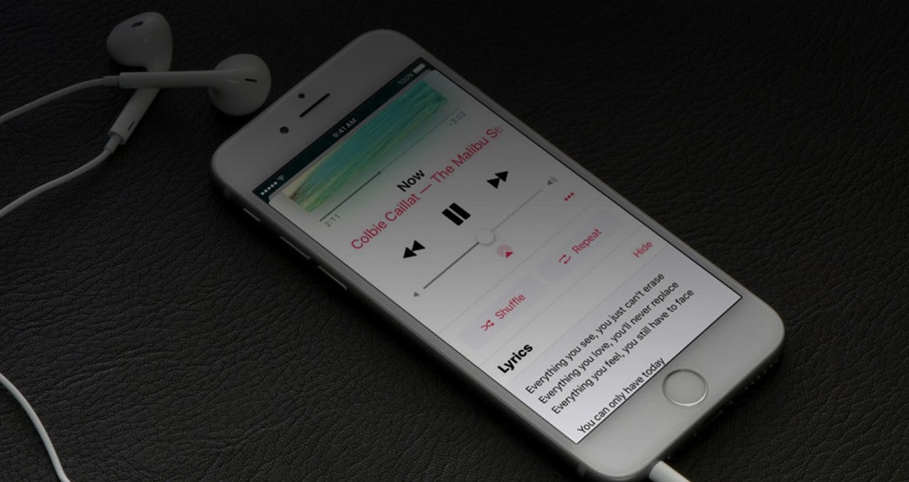 چطور متن آهنگ‌ها را بدون نصب اپلیکیشن به موزیک پلیر گوشی اضافه کنیم؟