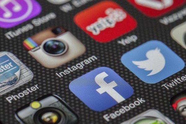 حکومت شبکه‌های اجتماعی در انگلیس پایان می‌یابد؟