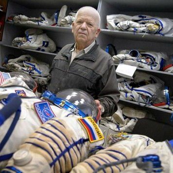 انبار لباس فضانوردان روسیه کجاست؟