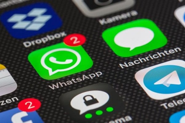 واتس‌اپ از ارسال‌کنندگان پیام‌های انبوه شکایت می‌کند