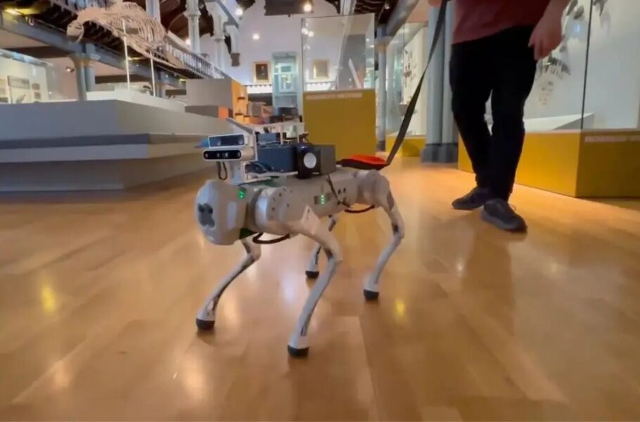 دستاورد محقان چینی: ساخت سگ رباتیک مبتنی بر هوش مصنوعی برای راهنمایی نابینایان