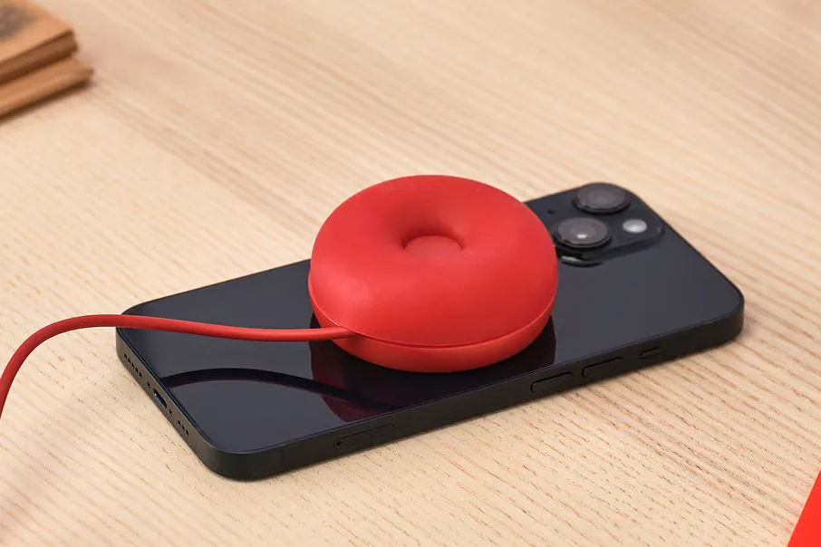 IKEA از شارژر وایرلس با طراحی شبیه دونات رونمایی کرد