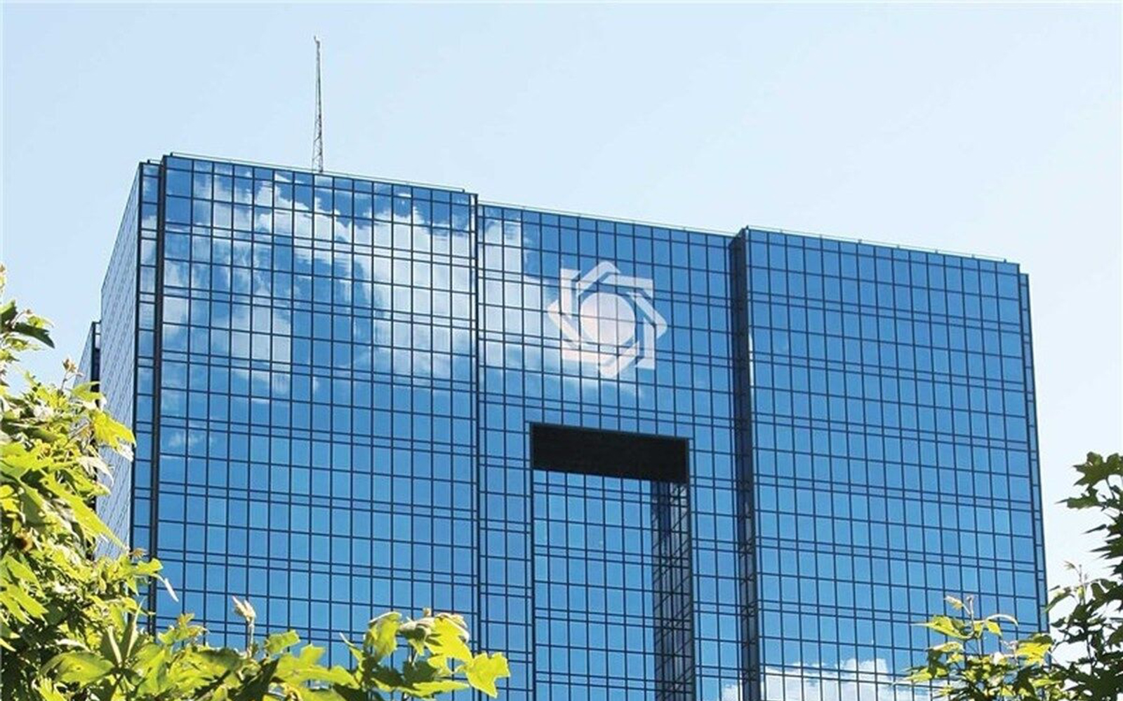 طی یک‌سال تأمین مالی ابزارهای زنجیره تولید در شبکه بانکی کشور  از ۸٬۷ به ۱۱۴ هزار میلیارد رسید